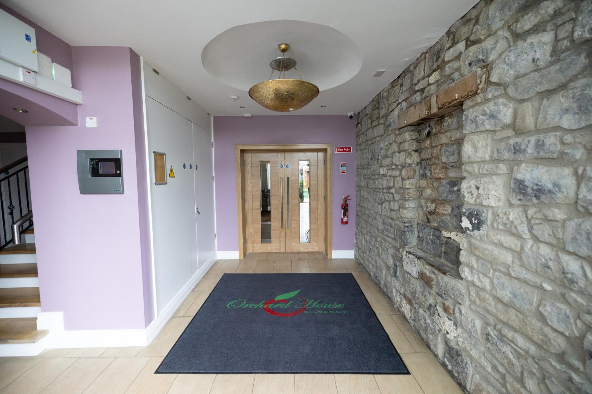 The Orchard House Hotel Kilkenny Exterior photo