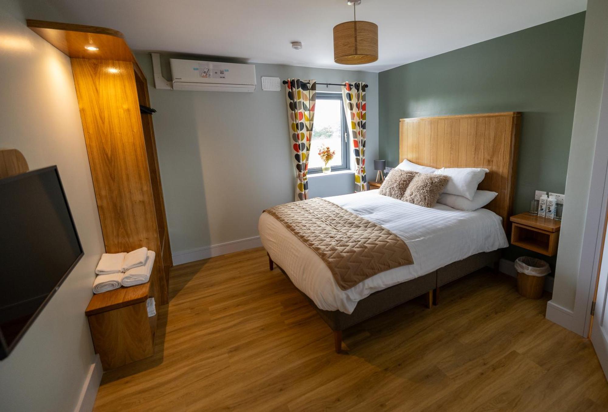 The Orchard House Hotel Kilkenny Exterior photo